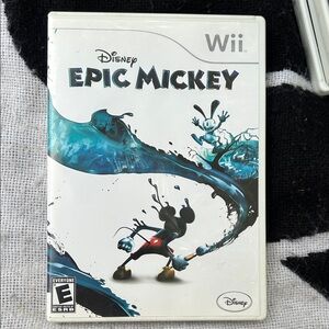 Disney Epic Mickey Wii Game - Black and Blue
